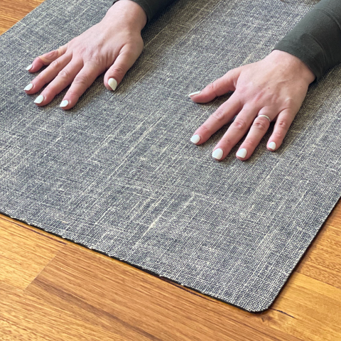 A Guide to Choosing the Best Yoga Mat